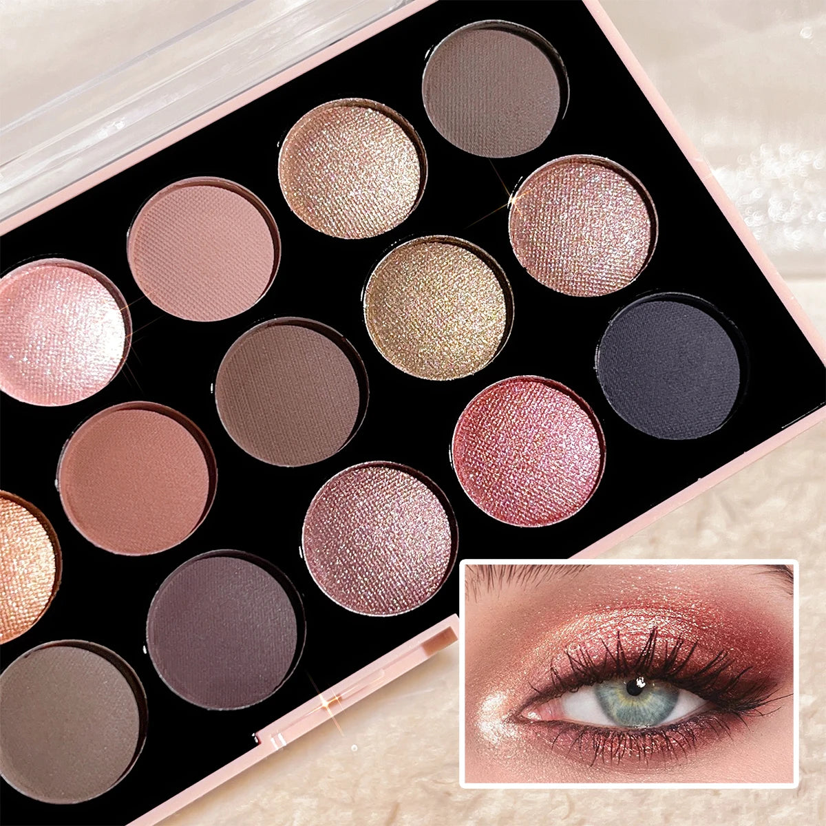 18-Color Eyeshadow Palette – Pearlescent, Matte, Fine