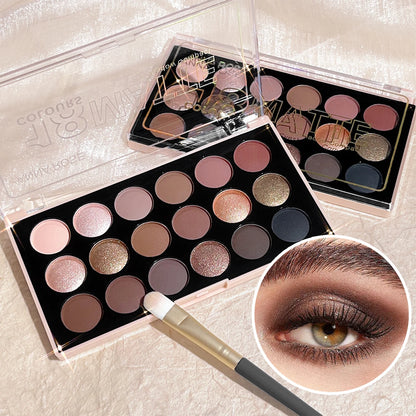 18-Color Eyeshadow Palette – Pearlescent, Matte, Fine