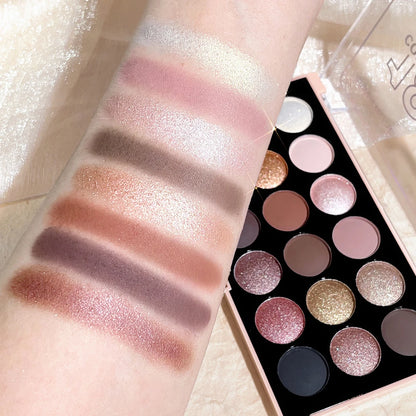 18-Color Eyeshadow Palette – Pearlescent, Matte, Fine